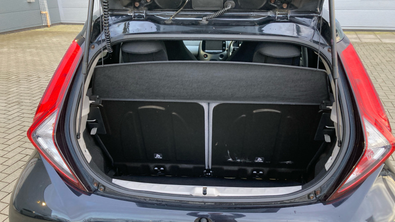 Toyota Aygo 1.0 VVT-i X-Plore 5dr Petrol Hatchback